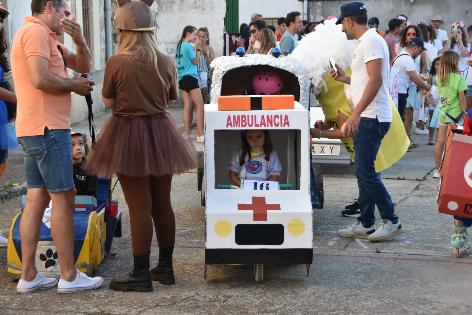 Jenni, Rubiales y un váter, en los &#039;Autos locos&#039; de Aldehuela