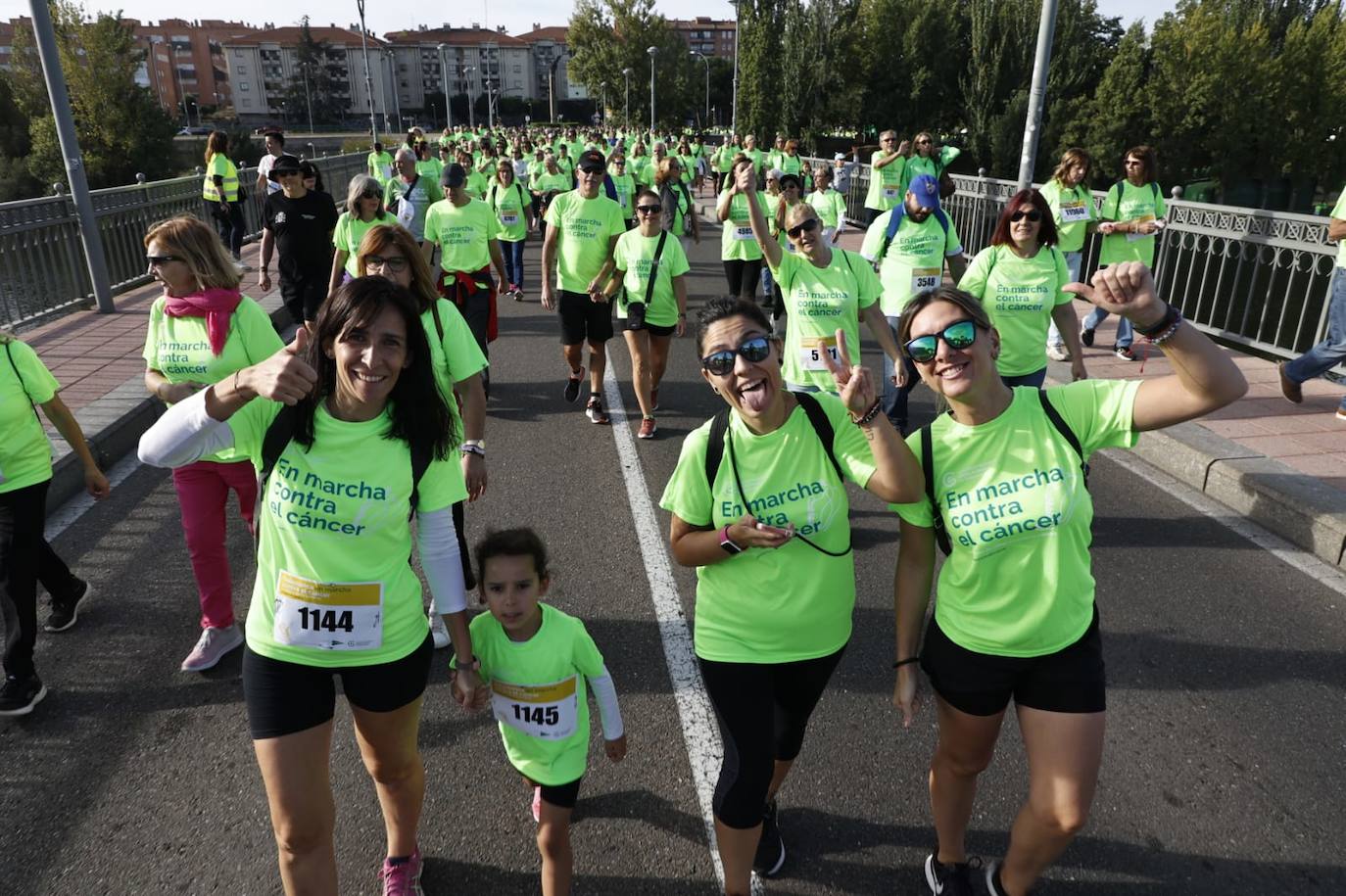 15.000 personas tiñen Salamanca de verde esperanza en la lucha contra el cáncer