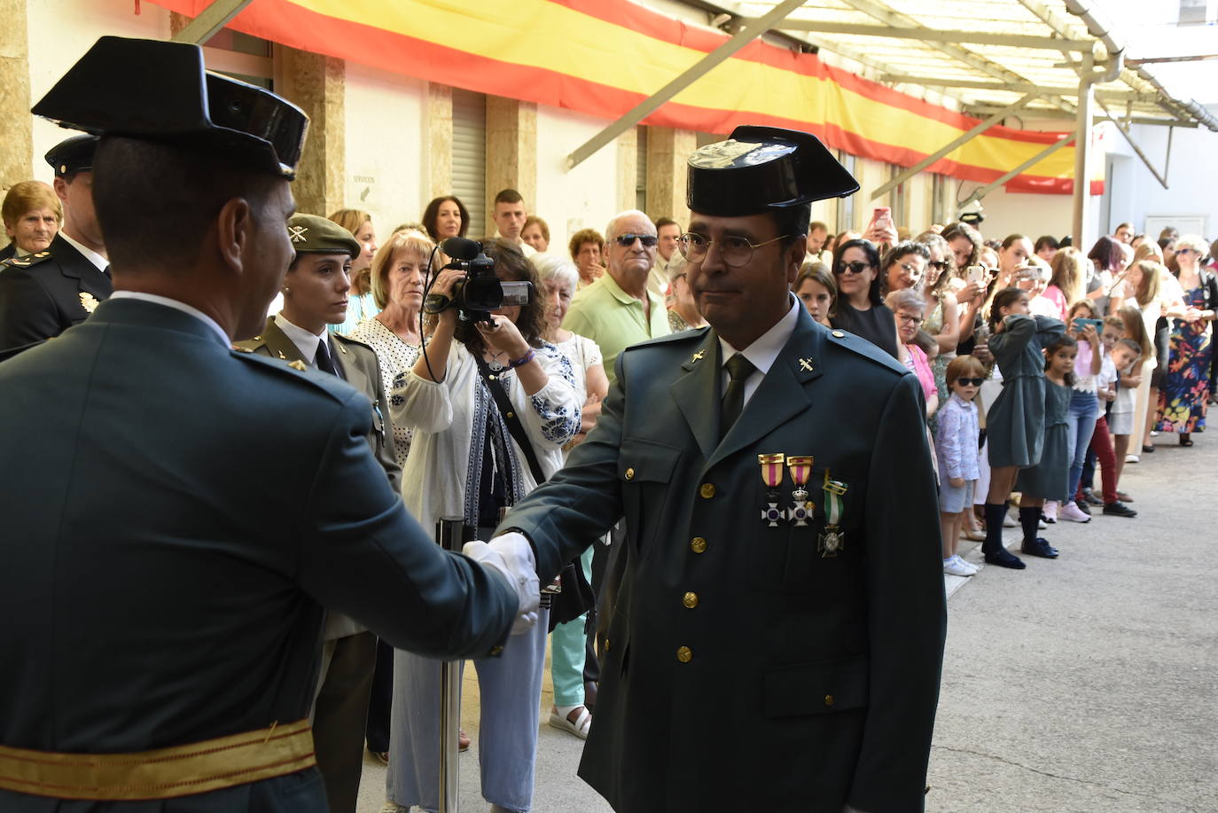 Ciudad Rodrigo grita «Viva el Rey, viva España, viva la Guardia Civil»