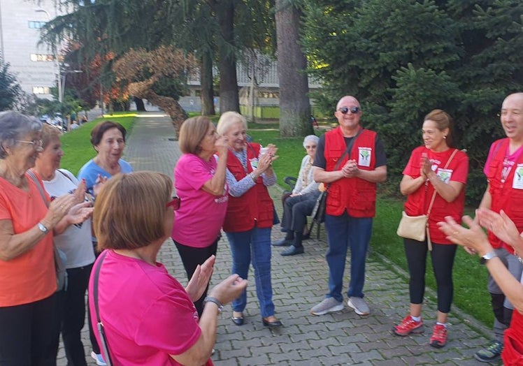 Imagen principal - La actividad es la primera tras la presentación de la Asociación Bejarana contra el cáncer el pasado 8 de octubre.