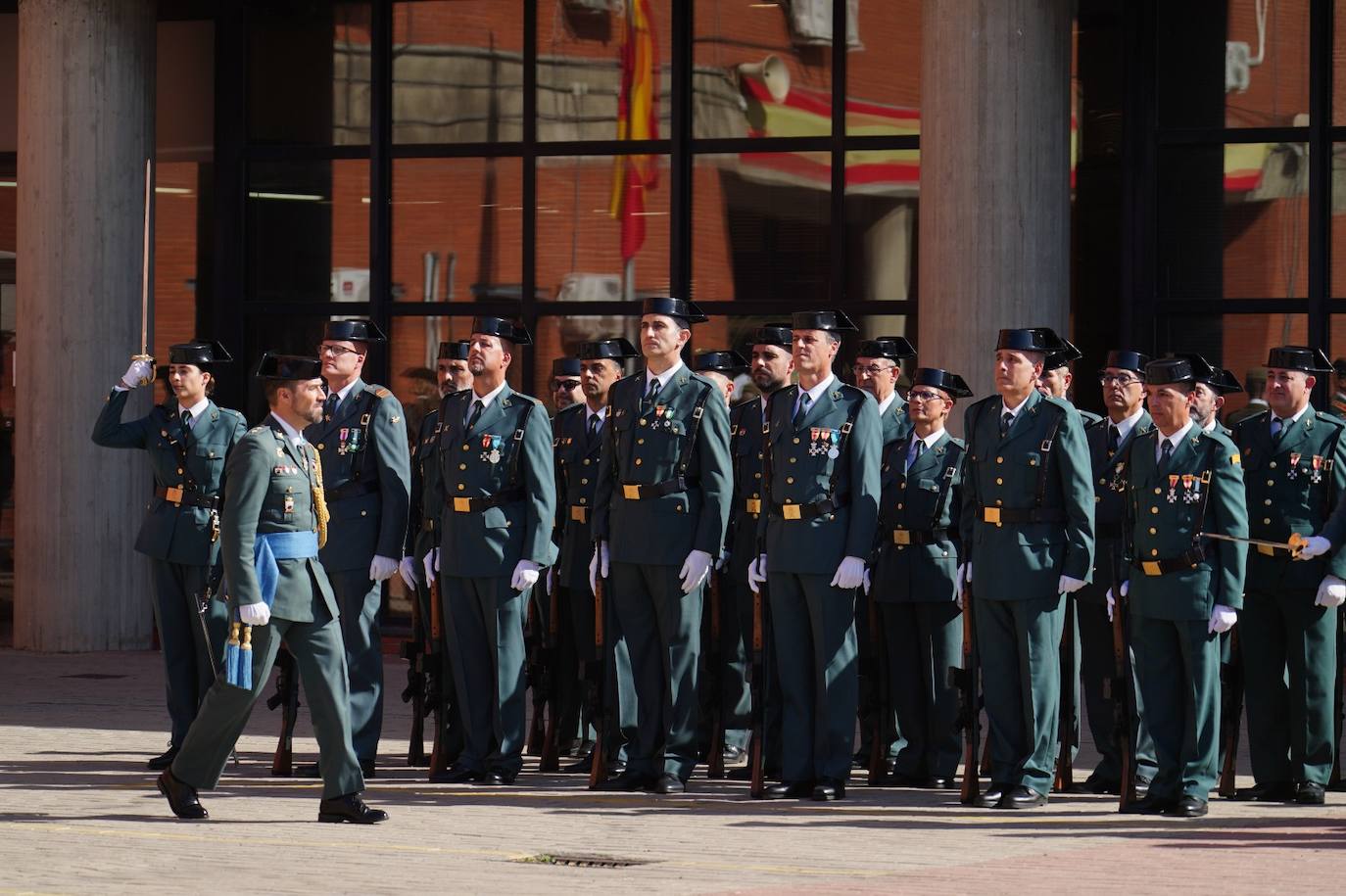 Las mejores imágenes de la celebración de la Guardia Civil en homenaje a la Virgen del Pilar