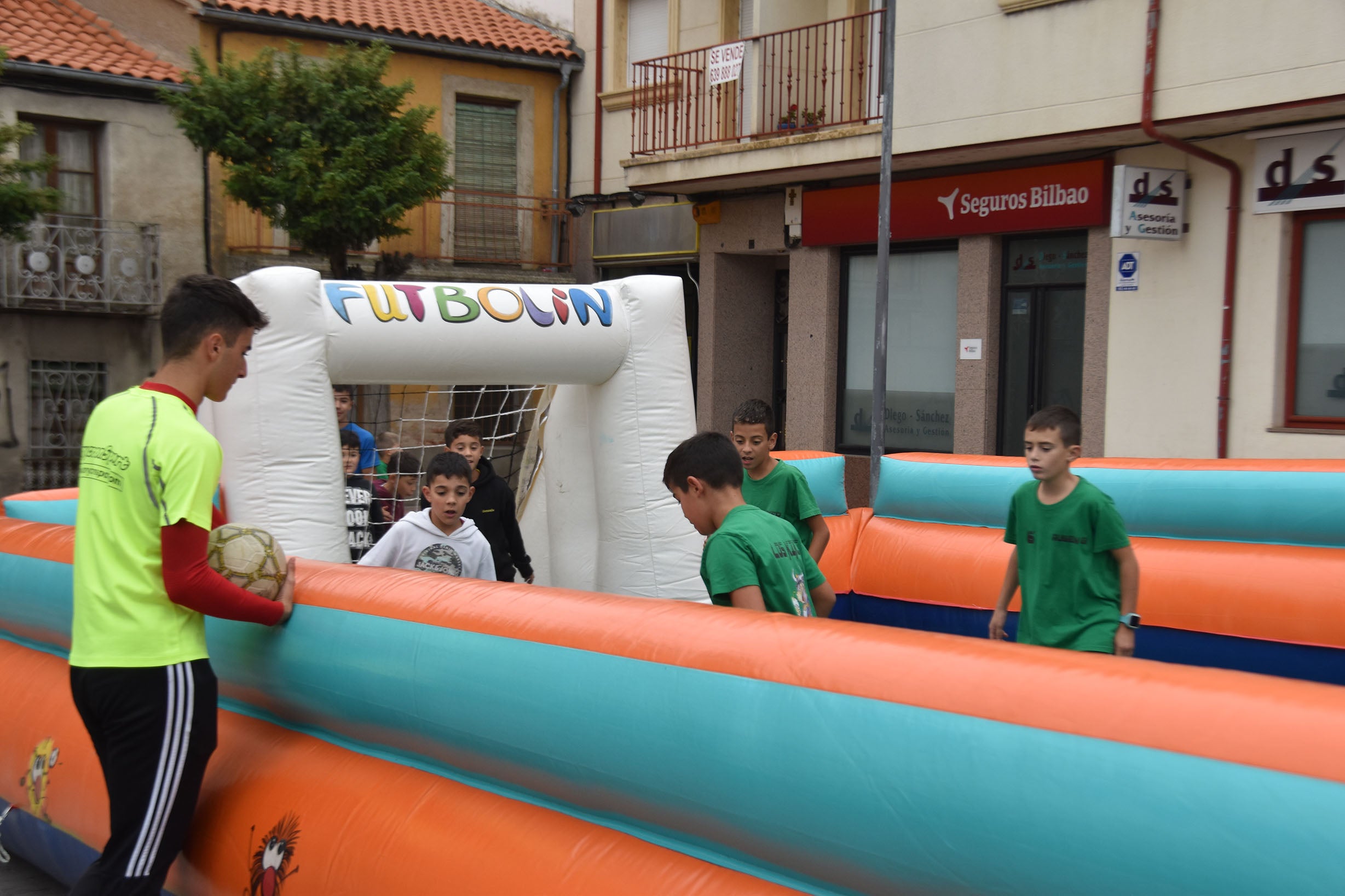 Los niños de Alba brillan en los playbacks