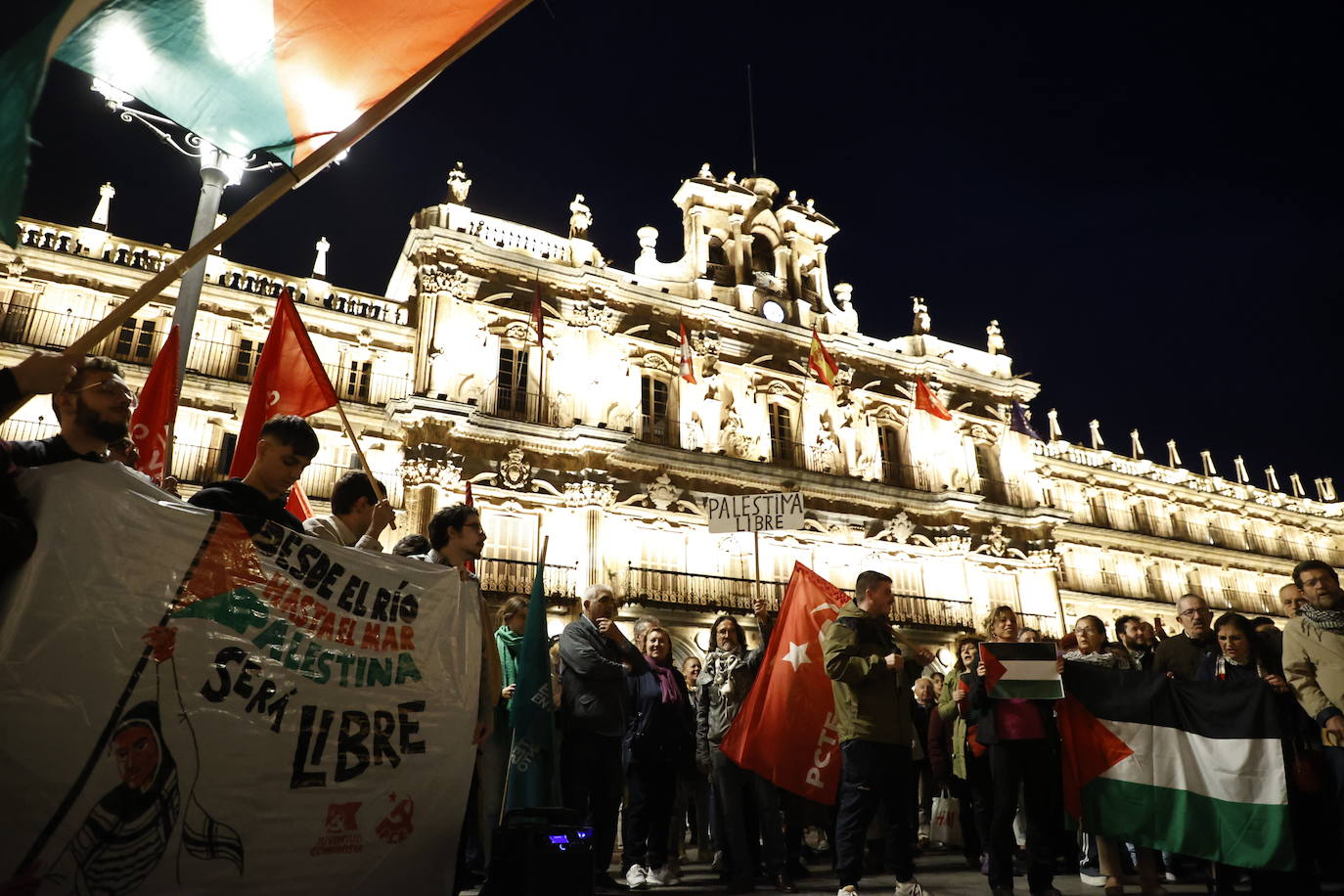 Así ha sido la manifestación a favor de Palestina en la Plaza Mayor