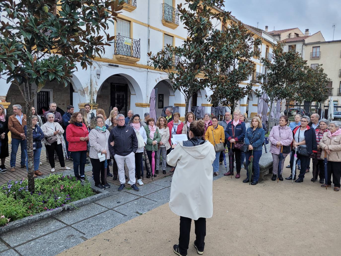 El color rosa más solidario tiñe Ciudad Rodrigo