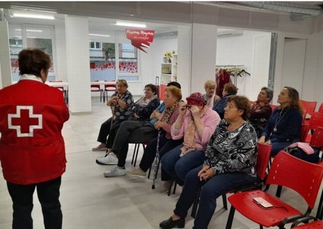 Imagen secundaria 1 - Taller realizado en Cruz Roja en Peñaranda de Bracamonte.