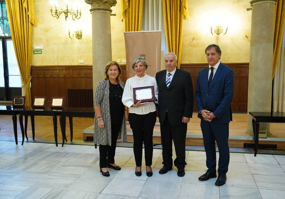 Estas son las mejores imágenes del homenaje a 43 matrimonios de Salamanca que celebran sus Bodas de Oro