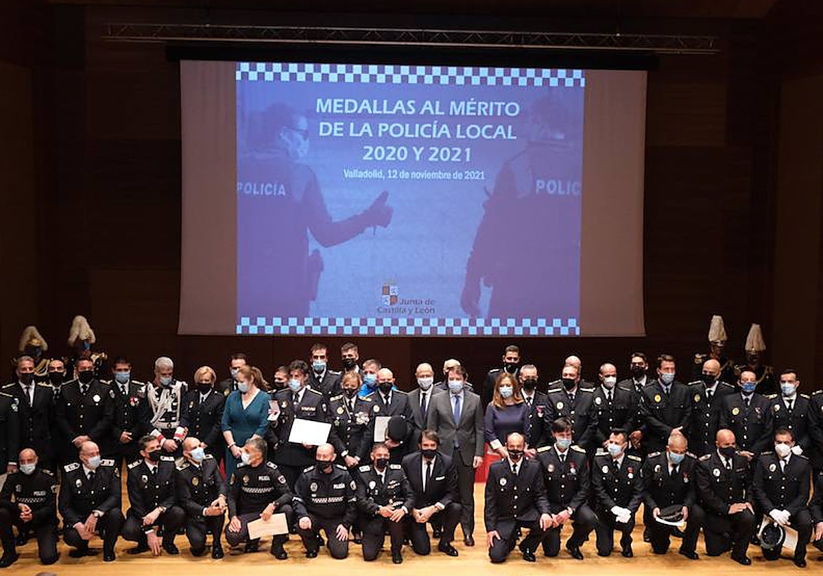 Una edición anterior de la entrega de las Medallas al Mérito de la Policía Local.