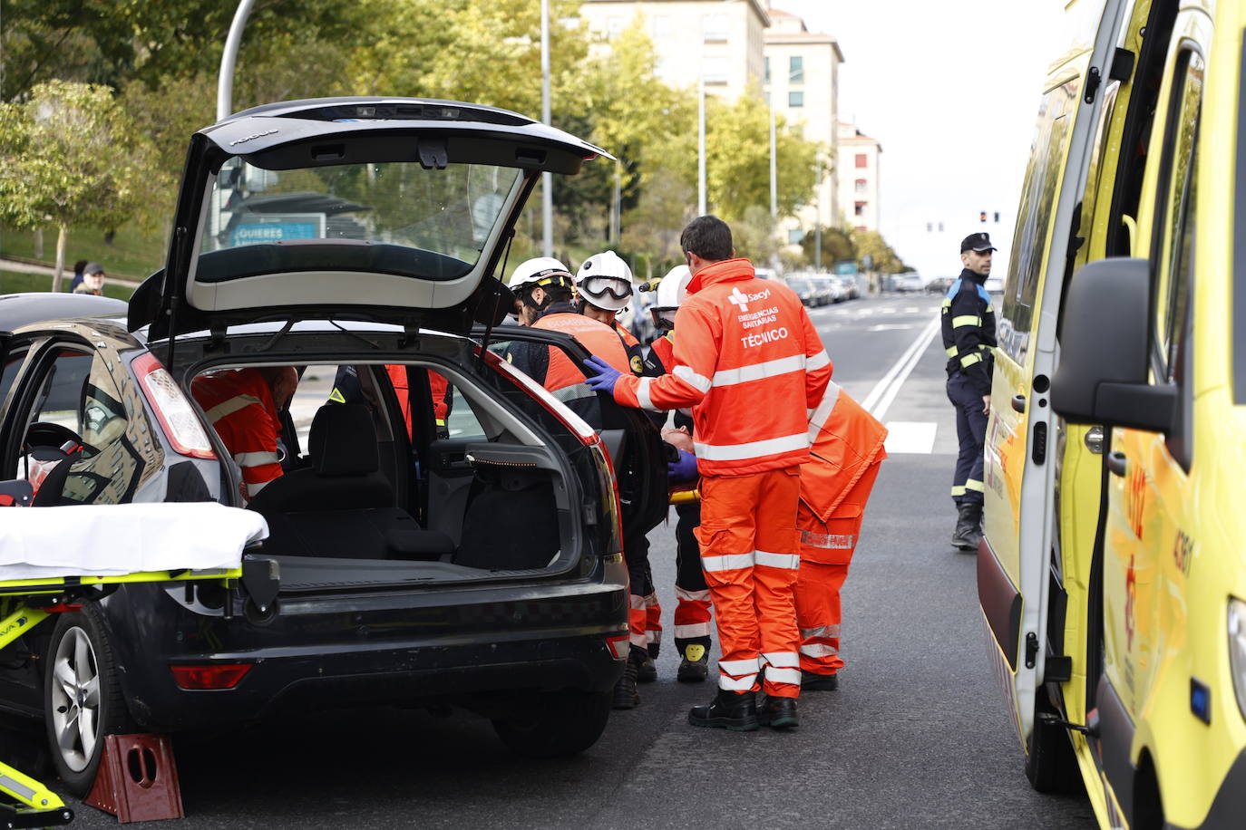 Así fue el aparatoso accidente que colapsó el barrio de Capuchinos