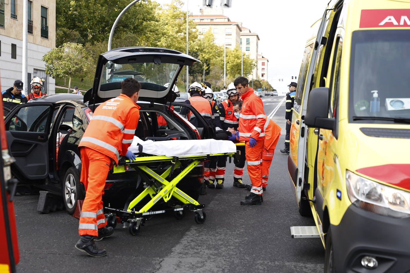 Así fue el aparatoso accidente que colapsó el barrio de Capuchinos