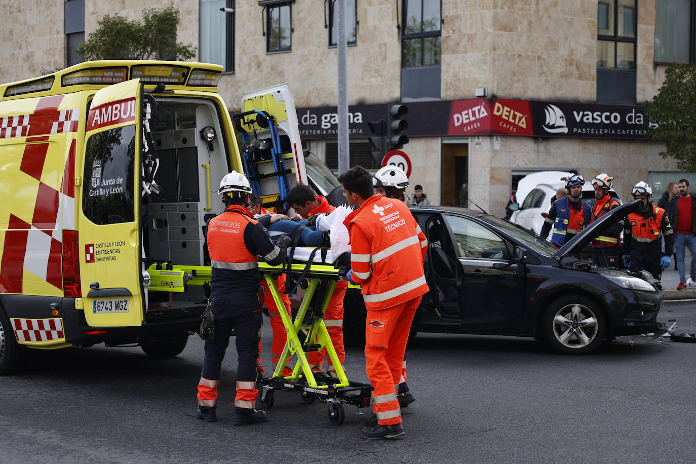 Así fue el aparatoso accidente que colapsó el barrio de Capuchinos