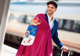 El modelo Joel González con la bandera de Salamanca.