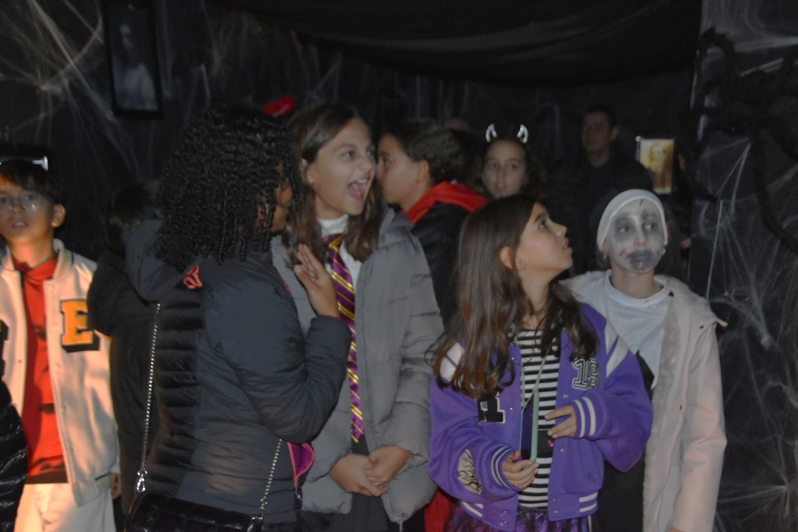 Los niños de Santa Marta, Villares, Aldeatejada y Villamayor, los primeros en celebrar la fiesta de Halloween