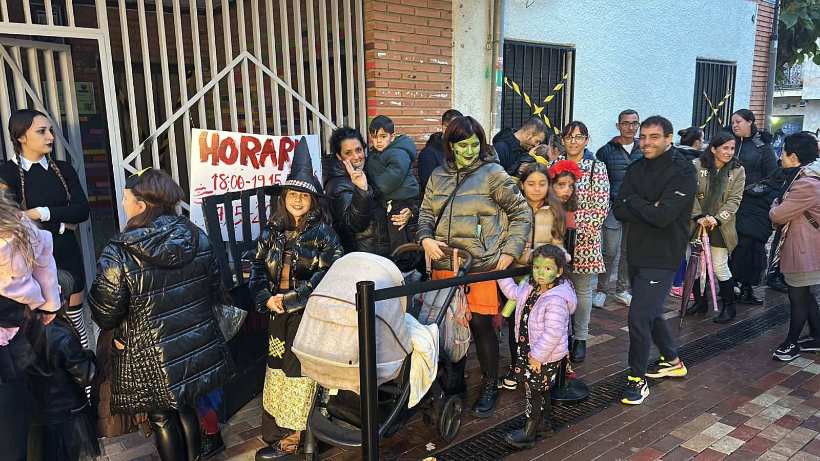 Los niños de Santa Marta, Villares, Aldeatejada y Villamayor, los primeros en celebrar la fiesta de Halloween