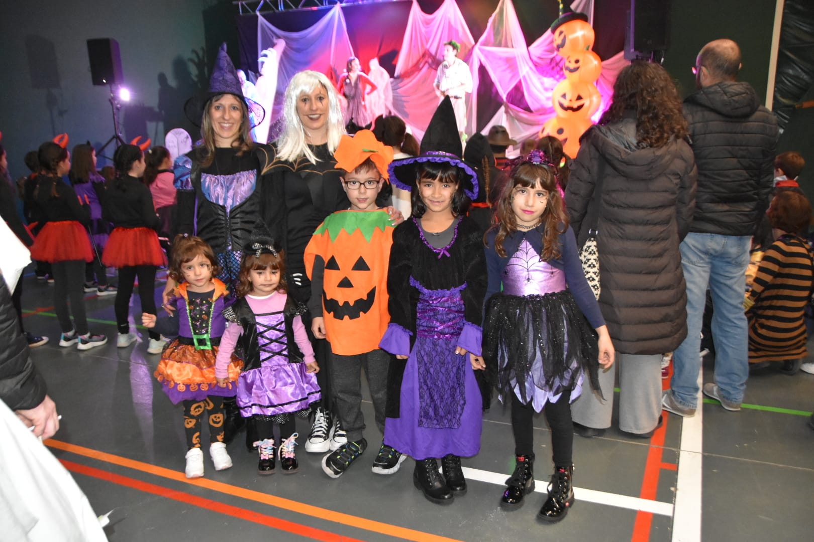 Los niños de Santa Marta, Villares, Aldeatejada y Villamayor, los primeros en celebrar la fiesta de Halloween