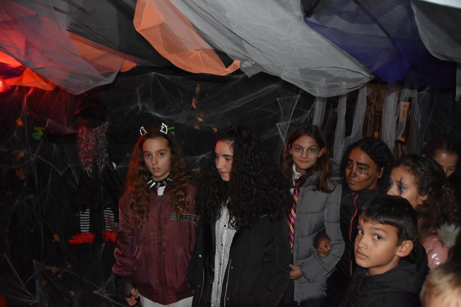 Los niños de Santa Marta, Villares, Aldeatejada y Villamayor, los primeros en celebrar la fiesta de Halloween