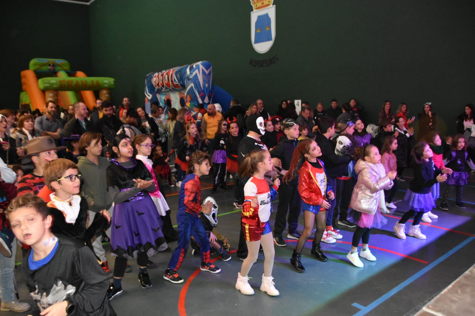 Los niños de Santa Marta, Villares, Aldeatejada y Villamayor, los primeros en celebrar la fiesta de Halloween