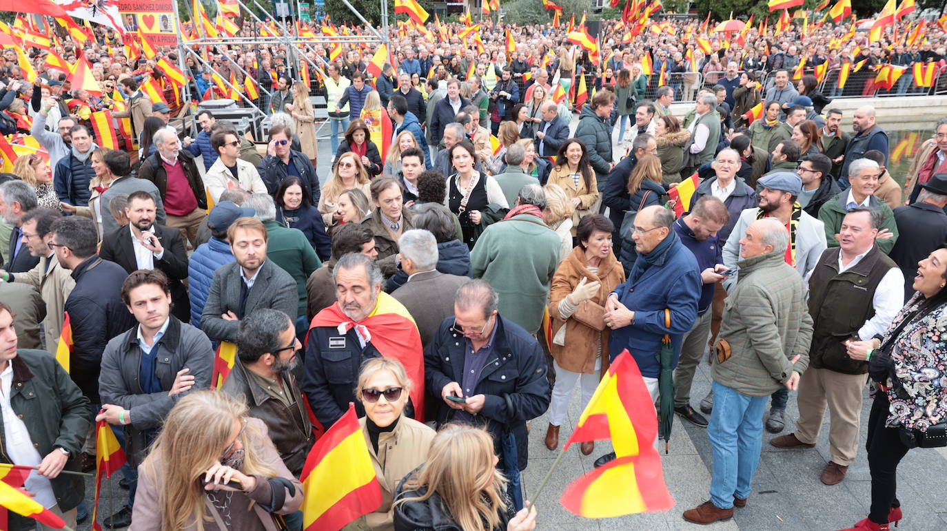 Más de 100.000 personas protestan contra la amnistía en Colón: &quot;¡Sánchez traidor!&quot;