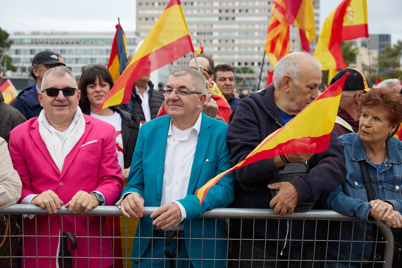 Más de 100.000 personas protestan contra la amnistía en Colón: &quot;¡Sánchez traidor!&quot;