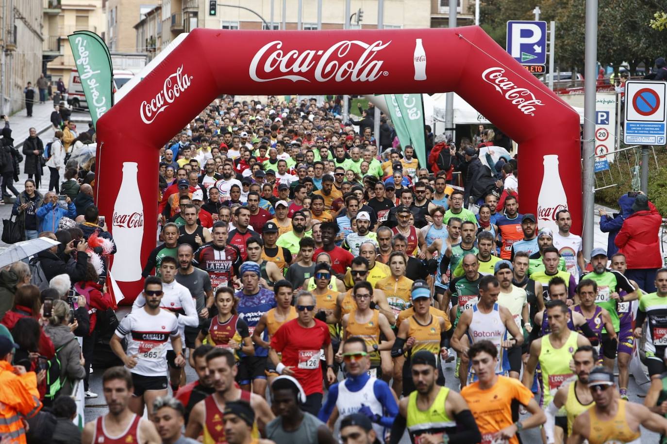 Salamanca llena sus calles con un nuevo éxito de la Carrera de los Mil Pasos