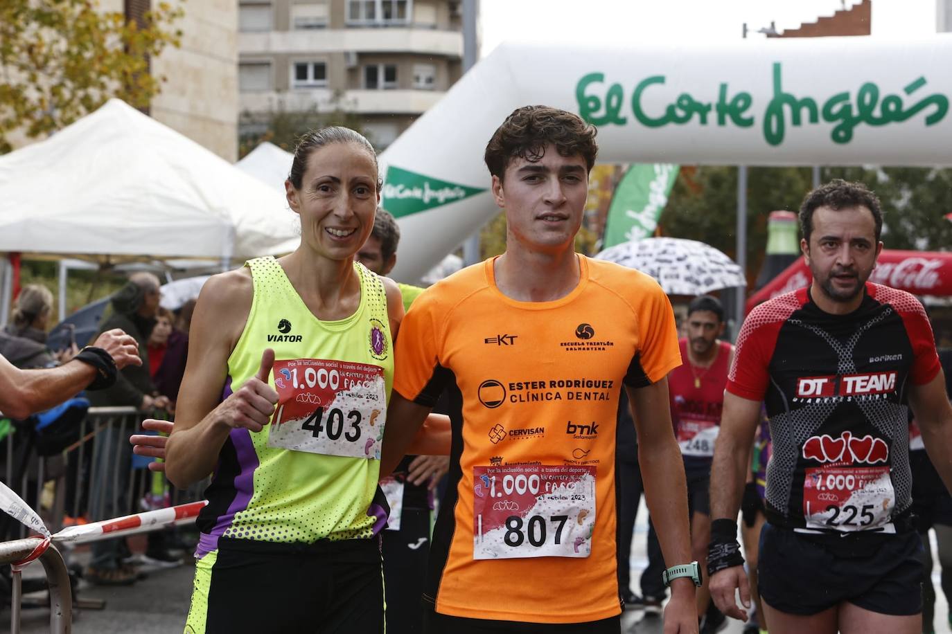 Salamanca llena sus calles con un nuevo éxito de la Carrera de los Mil Pasos