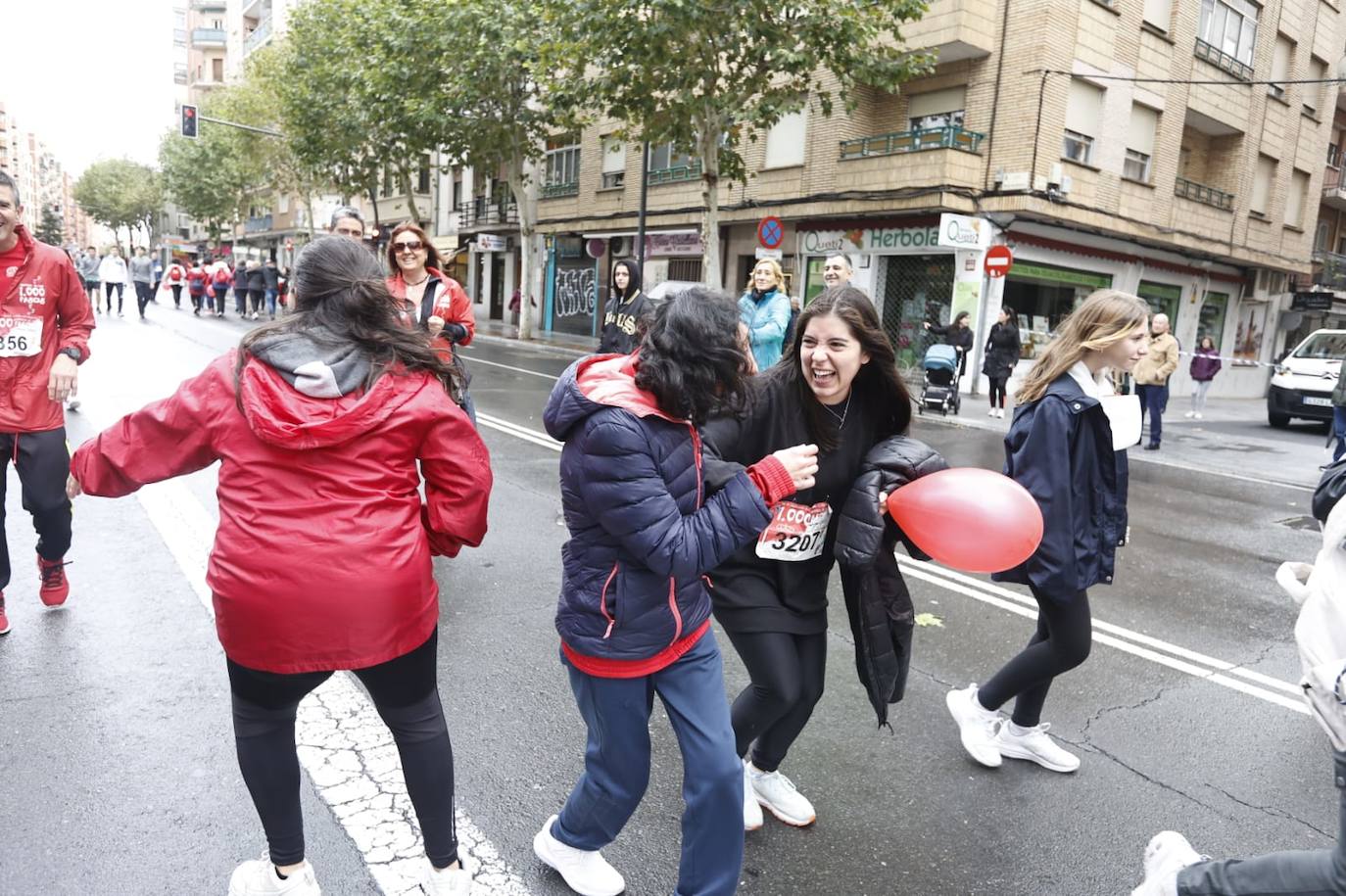 Salamanca llena sus calles con un nuevo éxito de la Carrera de los Mil Pasos