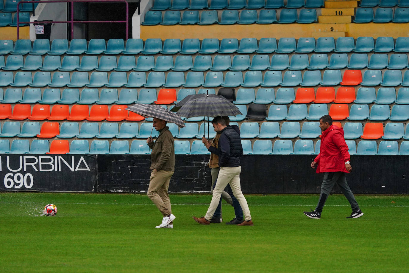 Así estaba El Helmántico cuando se suspendió el Salamanca UDS - Cristo Atlético