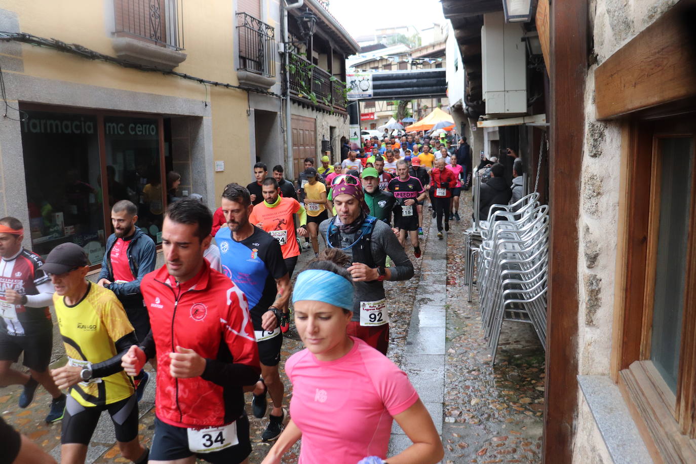 La lluvia no puede con la carrera de los lagares rupestres de San Esteban de la Sierra