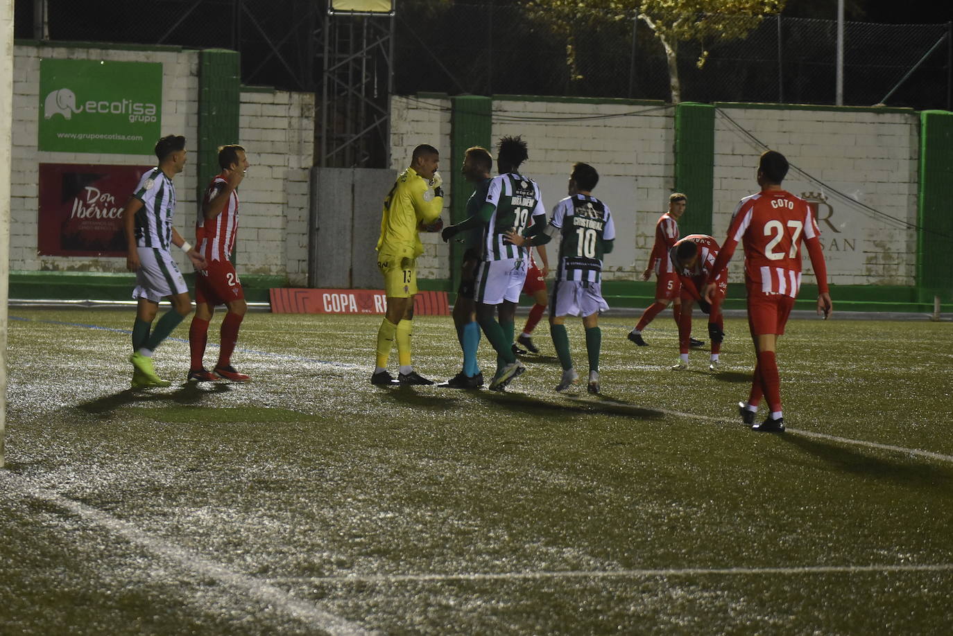 La primera visita del Sporting de Gijón a Guijuelo, en imágenes