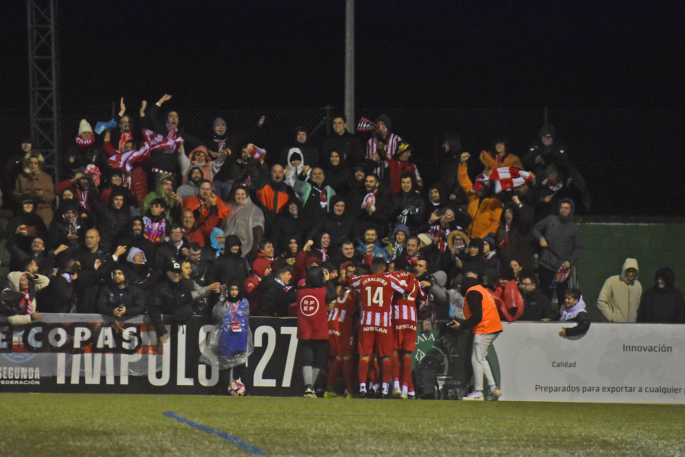 La primera visita del Sporting de Gijón a Guijuelo, en imágenes