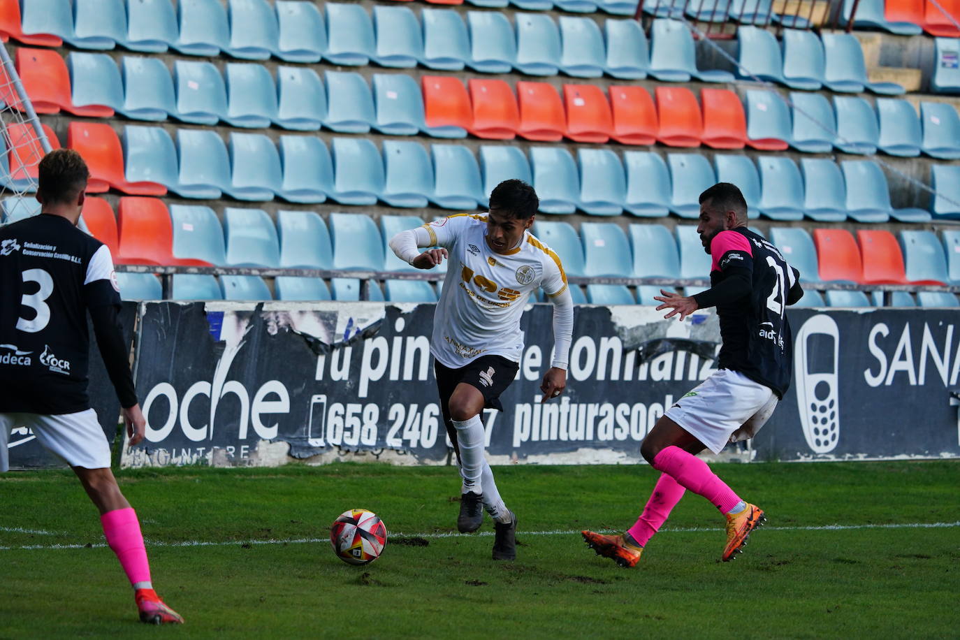 El Salamanca UDS - Almazán, en imágenes