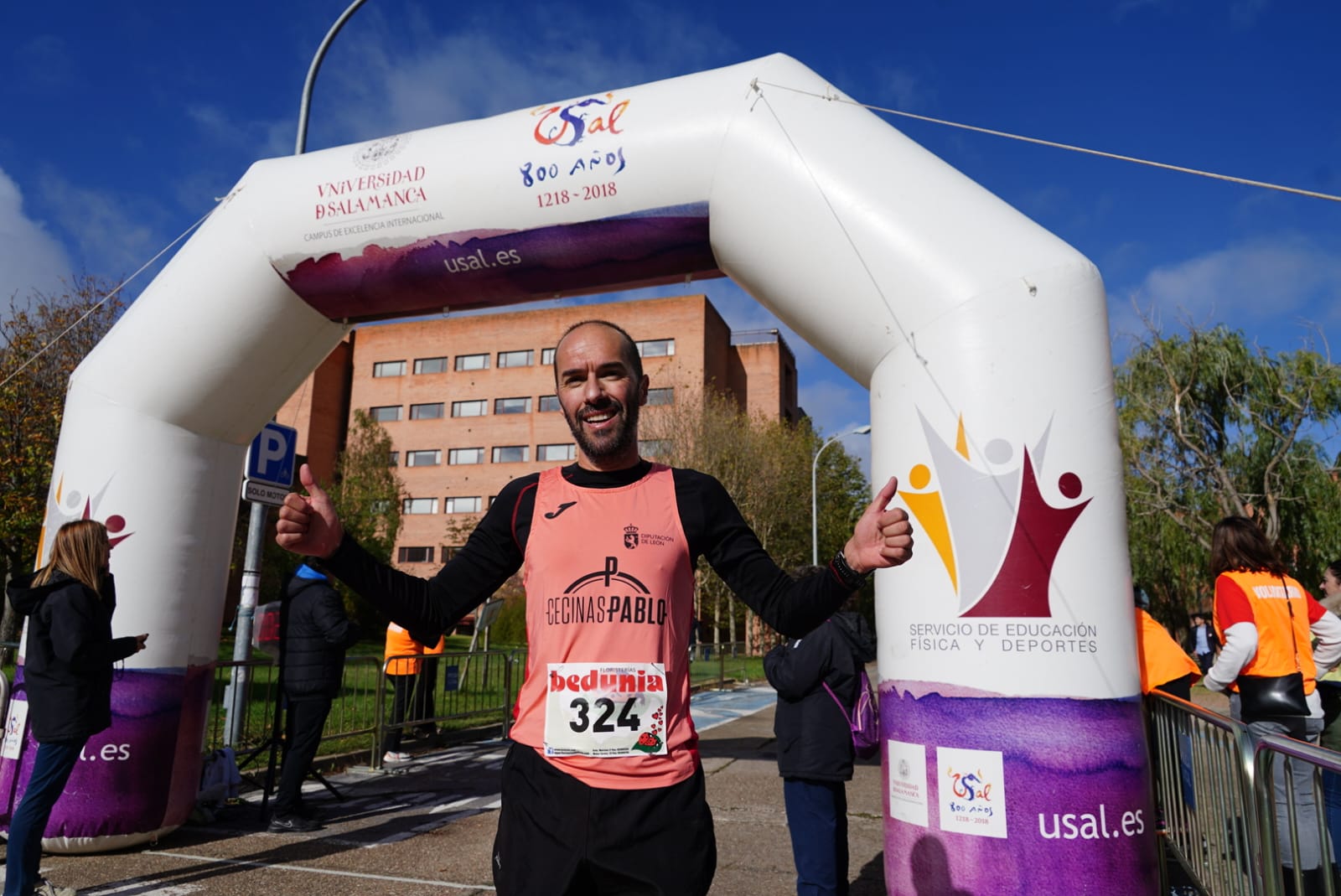 Salamanca corre &quot;sin resistencias&quot; junto a la Facultad de Farmacia