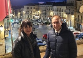 Marcos Iglesias y Paola Martín presentaron las novedades del concurso navideño de Ciudad Rodrigo.