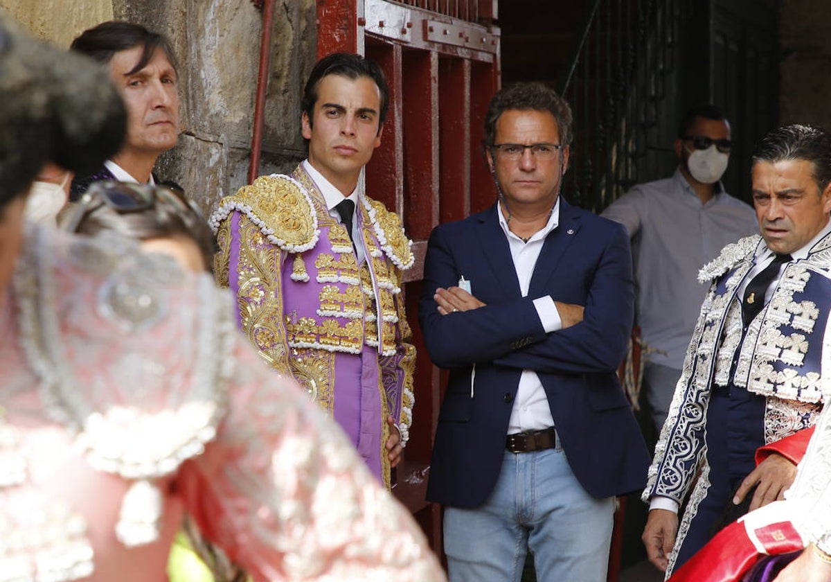 Alejandro Marcos y Jesús Benito, en el patio de cuadrillas de La Glorieta.