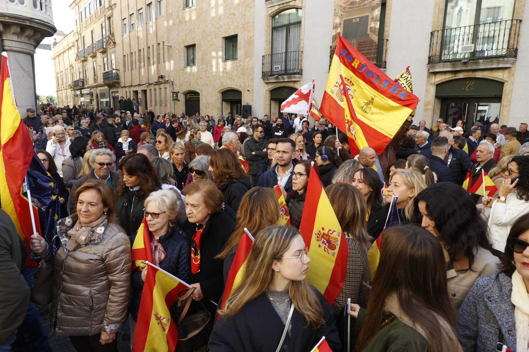 La manifestación contra la amnistía en Salamanca, en imágenes