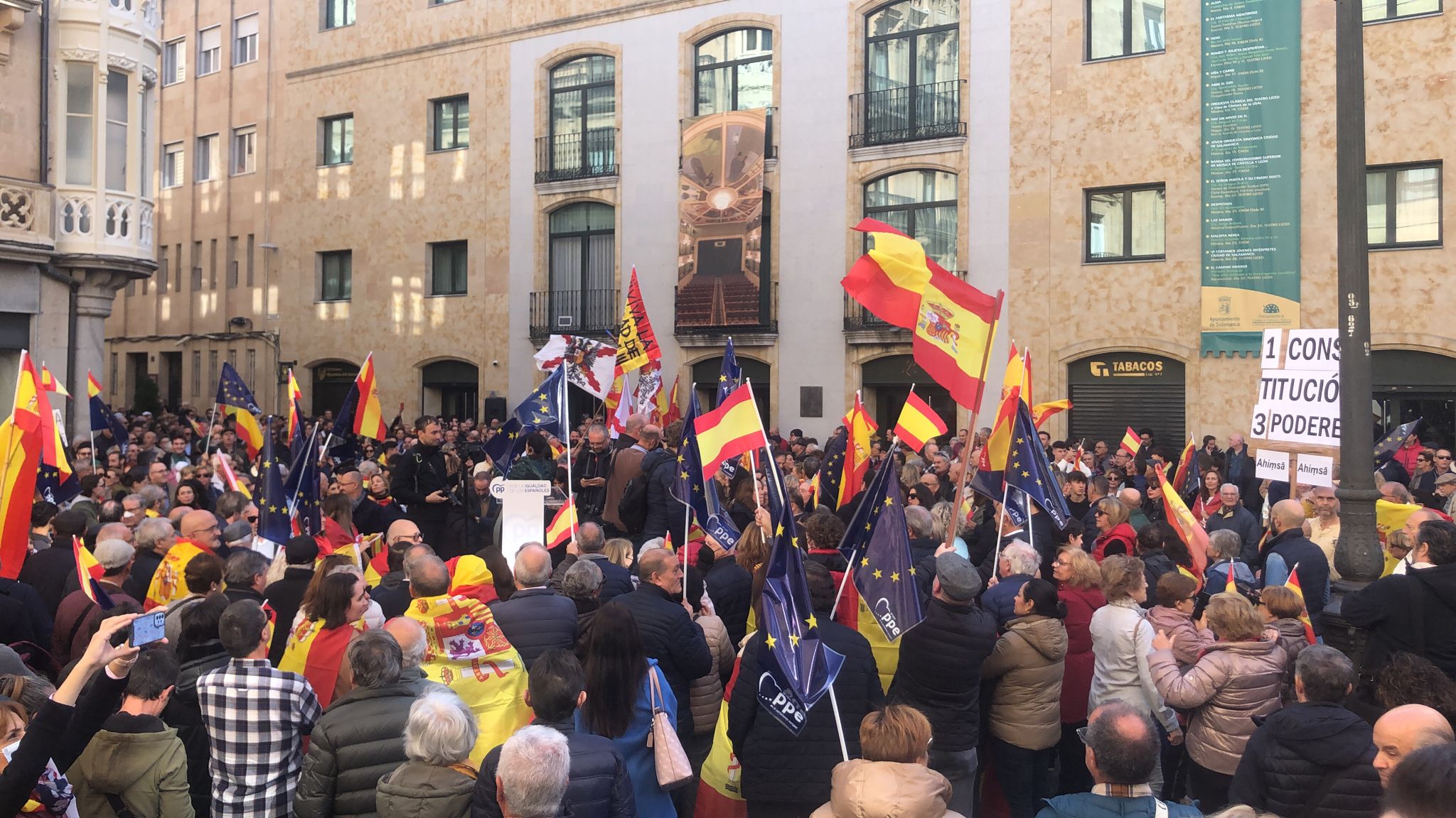 La manifestación contra la amnistía en Salamanca, en imágenes