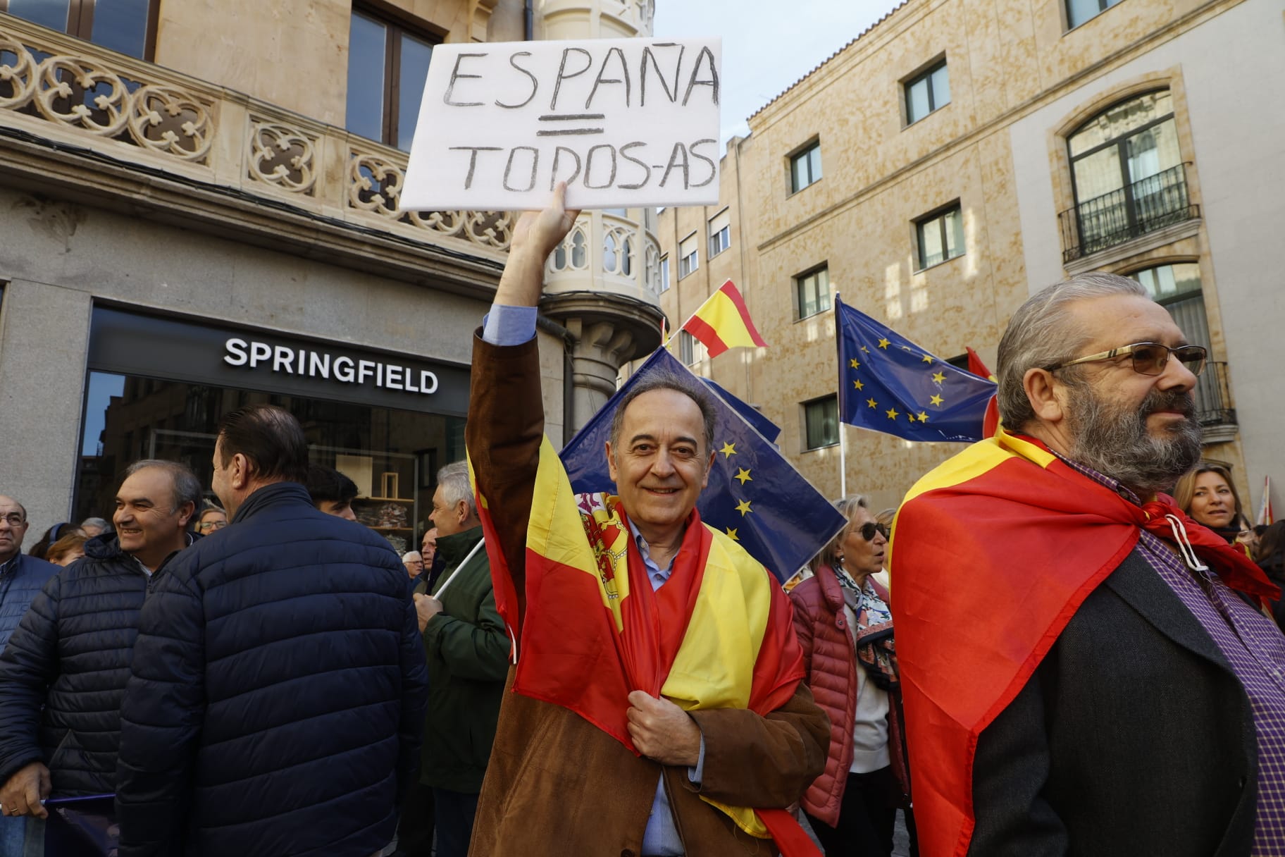 La manifestación contra la amnistía en Salamanca, en imágenes