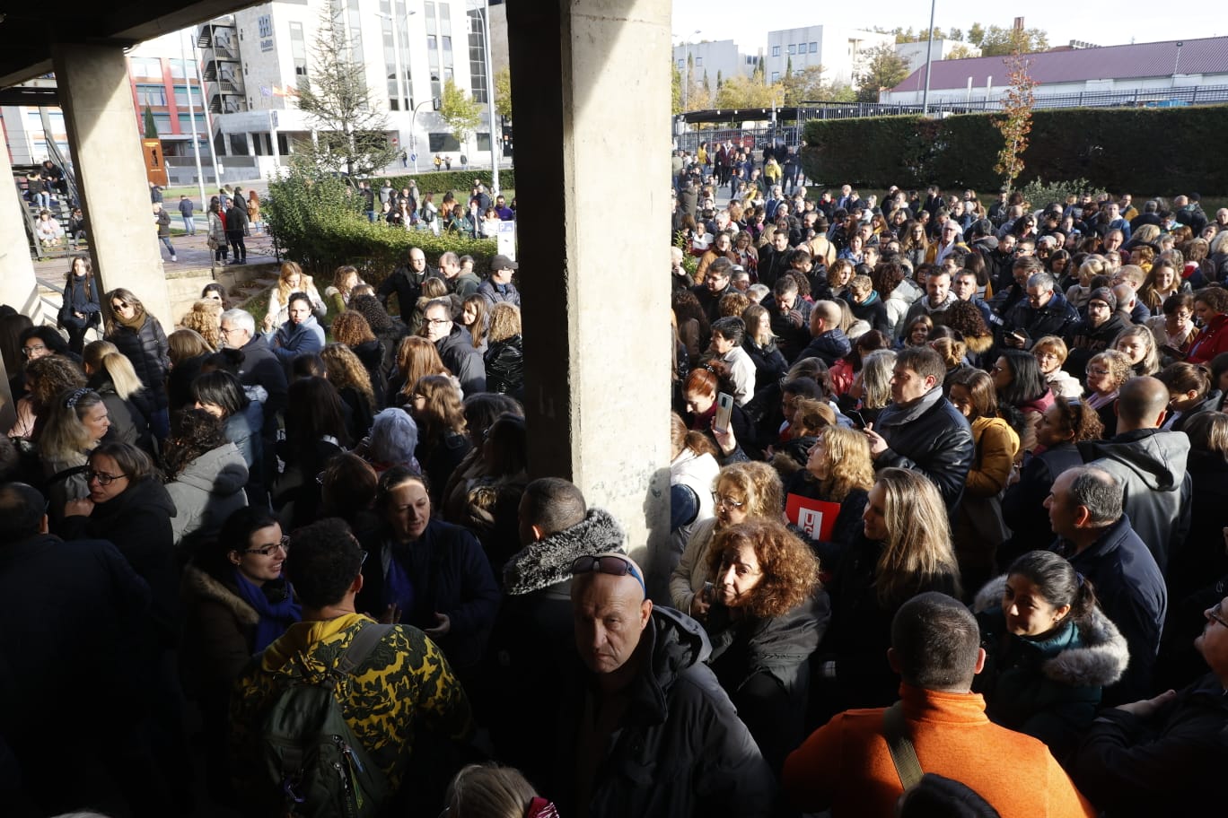 Nervios entre los 10.000 opositores a celador en Salamanca