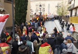 Proclamas contra 'rojos', 'comunistas', Sánchez, Puigdemont y algún 'Cara al sol'