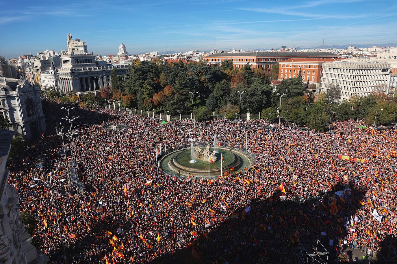 Un millón de personas se manifiestan contra la amnistía en Cibeles según los organizadores