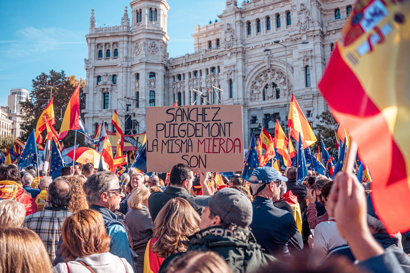 Un millón de personas se manifiestan contra la amnistía en Cibeles según los organizadores