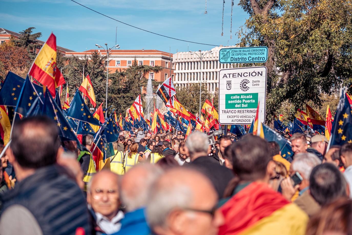 Un millón de personas se manifiestan contra la amnistía en Cibeles según los organizadores