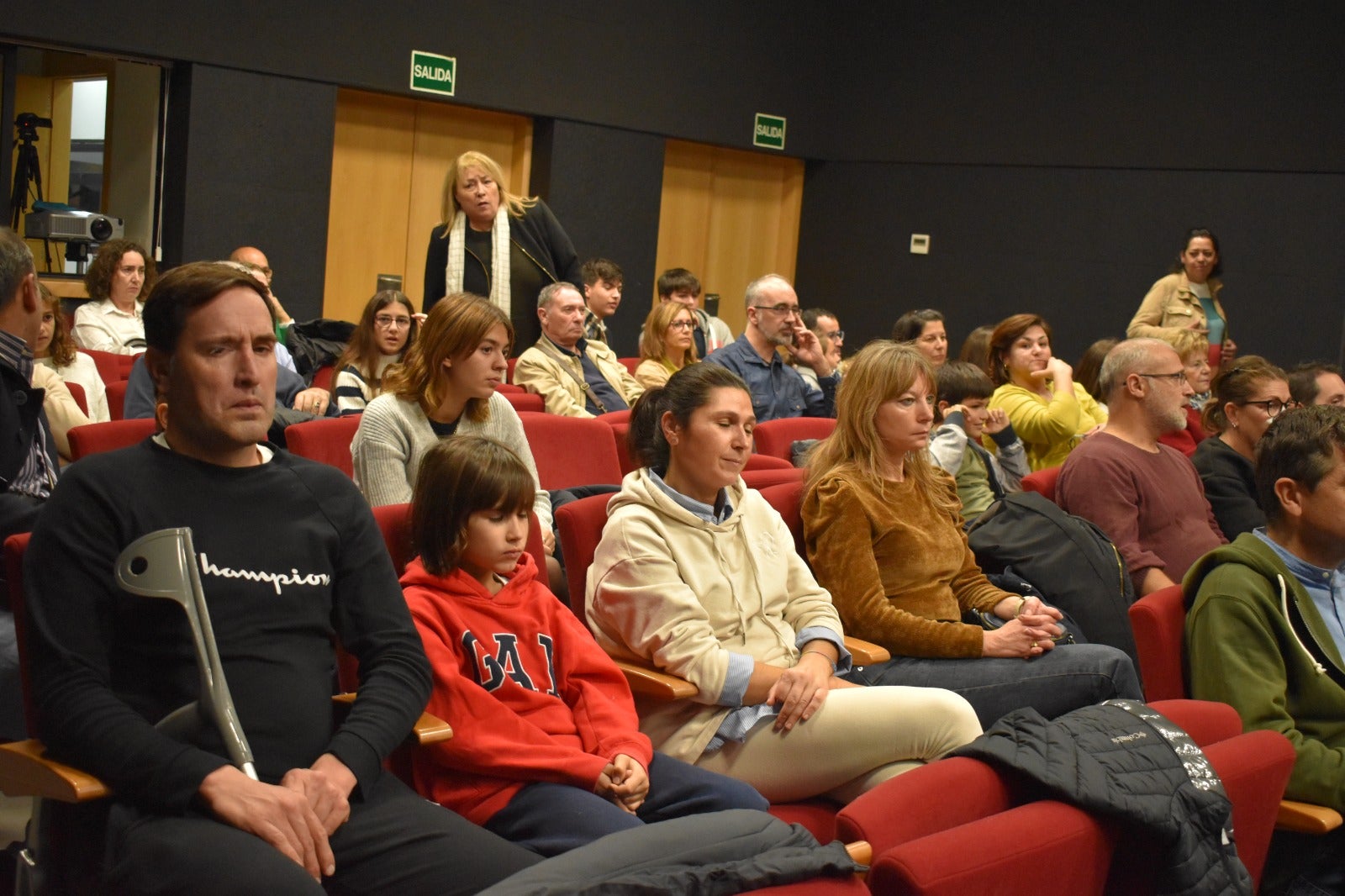 La Banda de Música de Villamayor seduce al público con el cine como protagonista