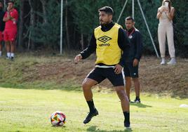 Martín Galván durante un entrenamiento en el campo anexo al Tori.