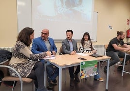 Uned y Ayuntamiento en la apertura del curso sobre geotecnologías.