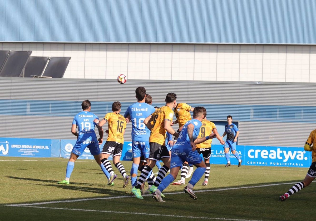 Fuenlabrada - Unionistas en directo: resultado y resumen del partido de Primera RFEF de hoy