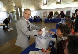 La comunidad universitaria, a las urnas para elegir Claustro
