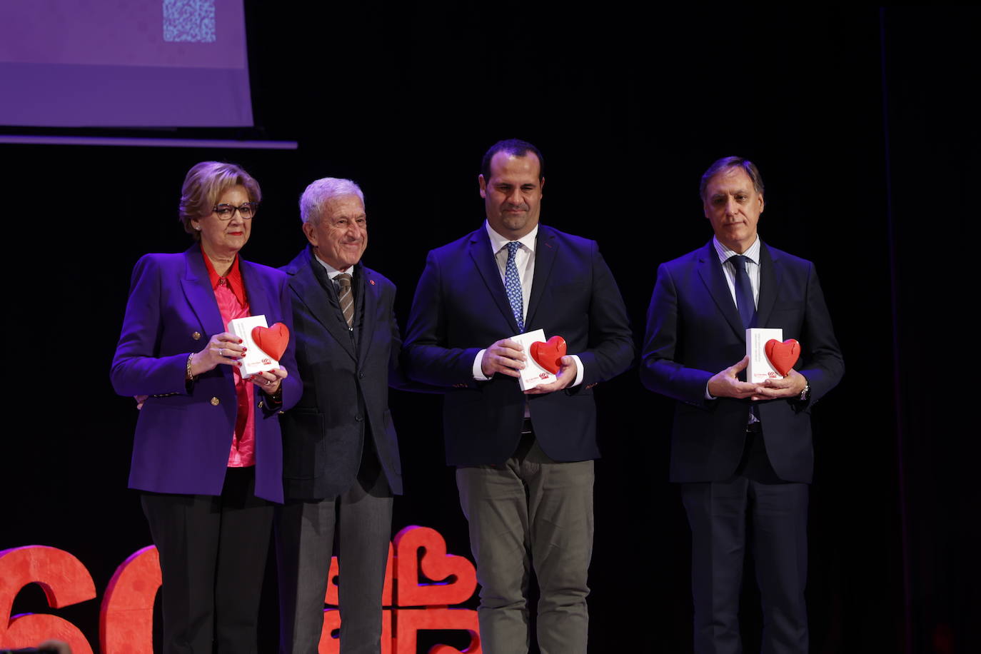 Abrazo multitudinario a Cáritas por sus 60 años