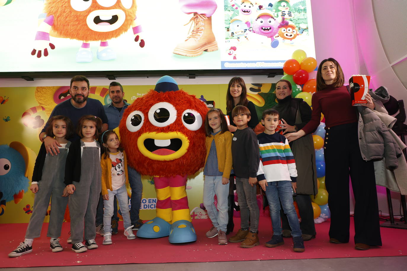 Así disfrutaron los más pequeños de la casa del preestreno de Momonsters en Salamanca