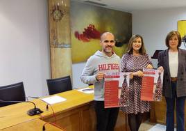 Pedro Pérez, Carmen Ávila y Sonsoles Núñez durante la presentación del programa de Navidad.