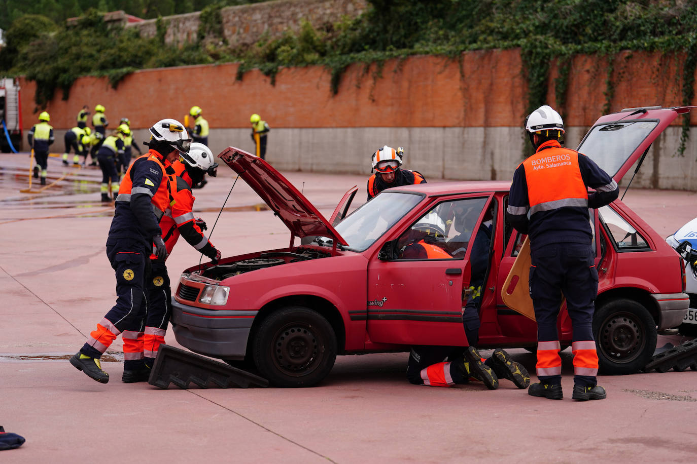 Cómo actuar ante un accidente en el que hay un coche eléctrico involucrado